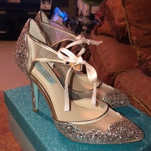 Gorgeous Betsy Johnson heels!